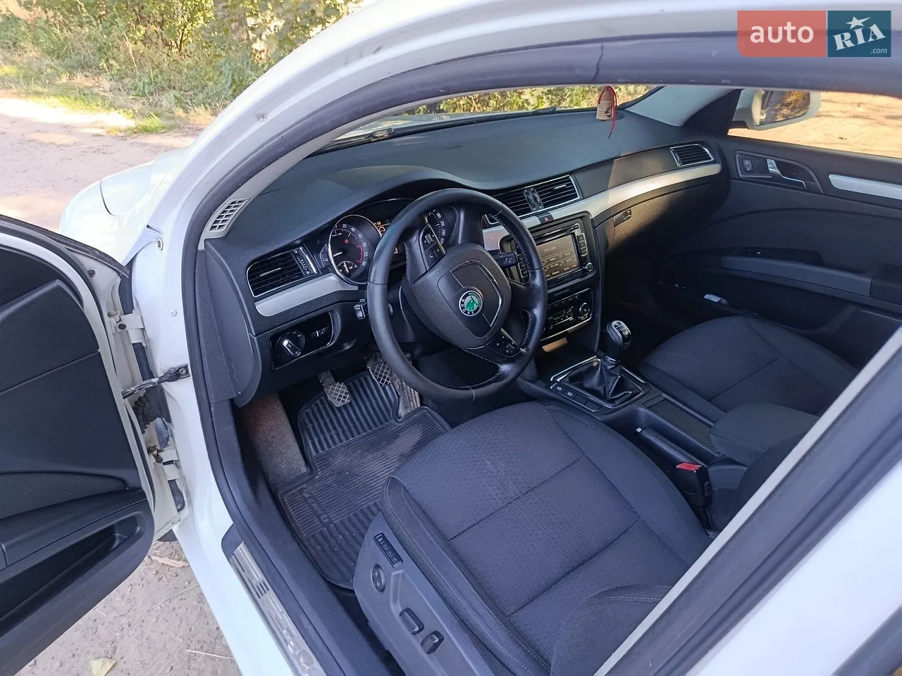 2010 Skoda Superb - мініатюра 4