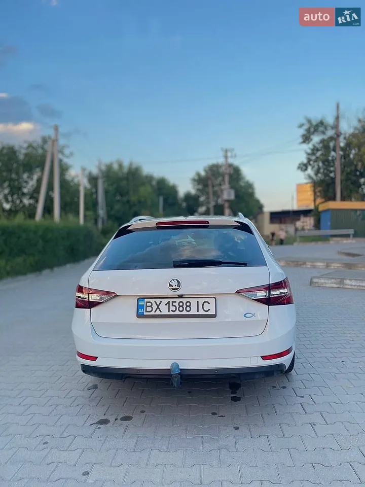 2016 Skoda Superb - мініатюра 5