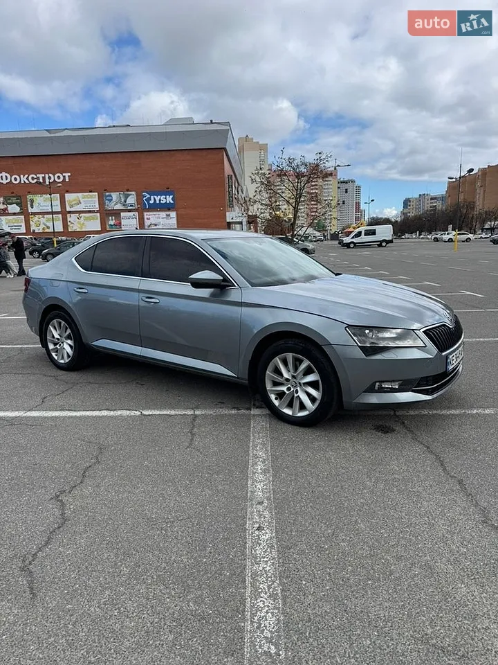2016 Skoda Superb - мініатюра 3