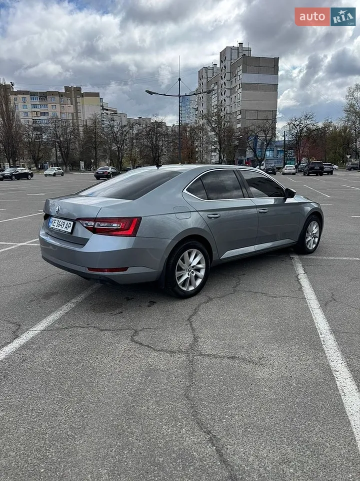 2016 Skoda Superb - мініатюра 4