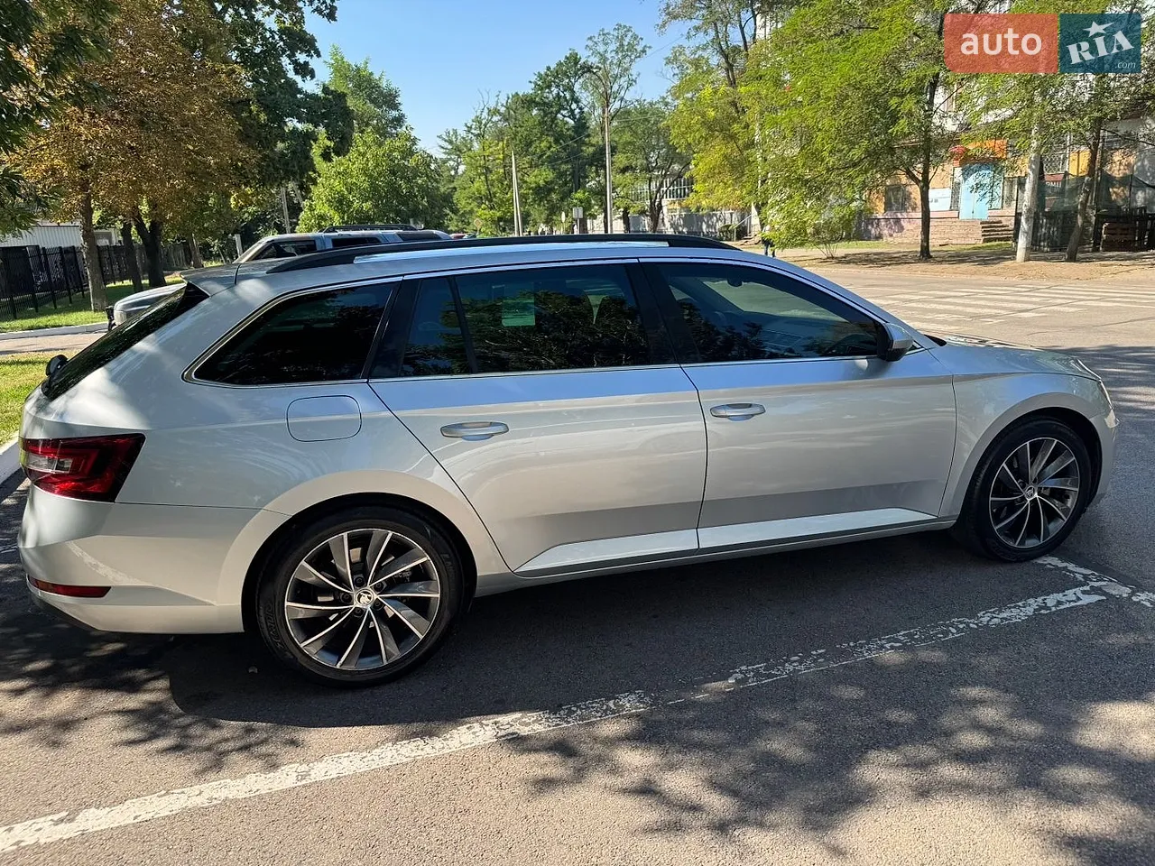 2016 Skoda Superb - мініатюра 5