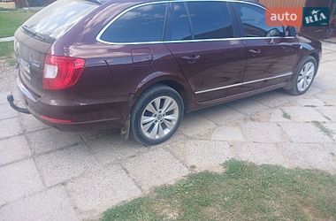 Skoda Superb  2012
