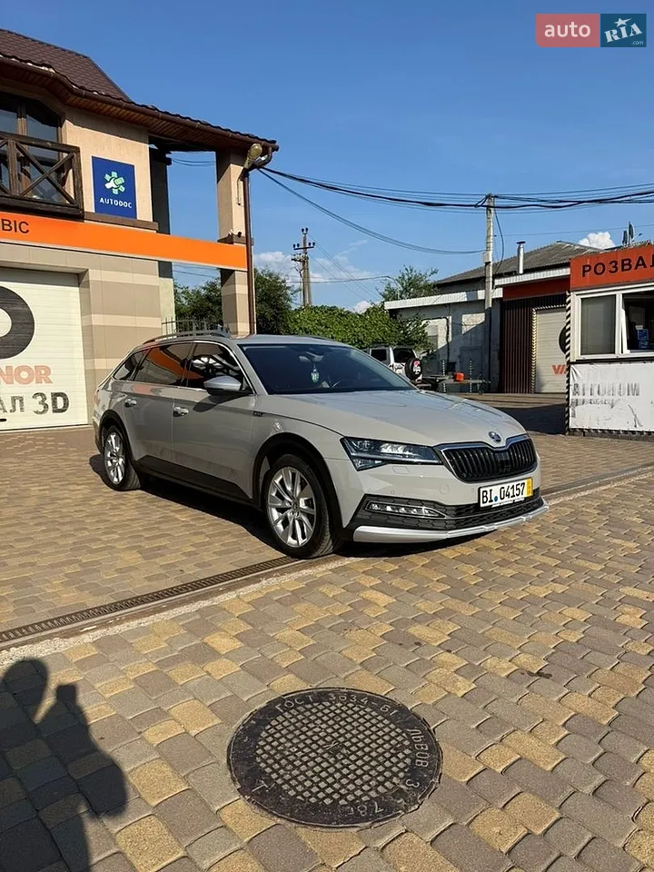 2020 Skoda Superb - мініатюра 3