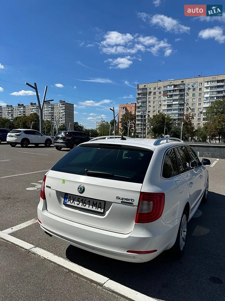 2012 Skoda Superb - мініатюра 2
