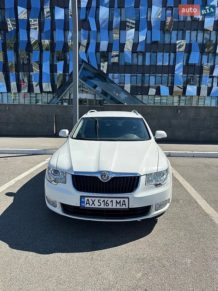 2012 Skoda Superb - мініатюра 4