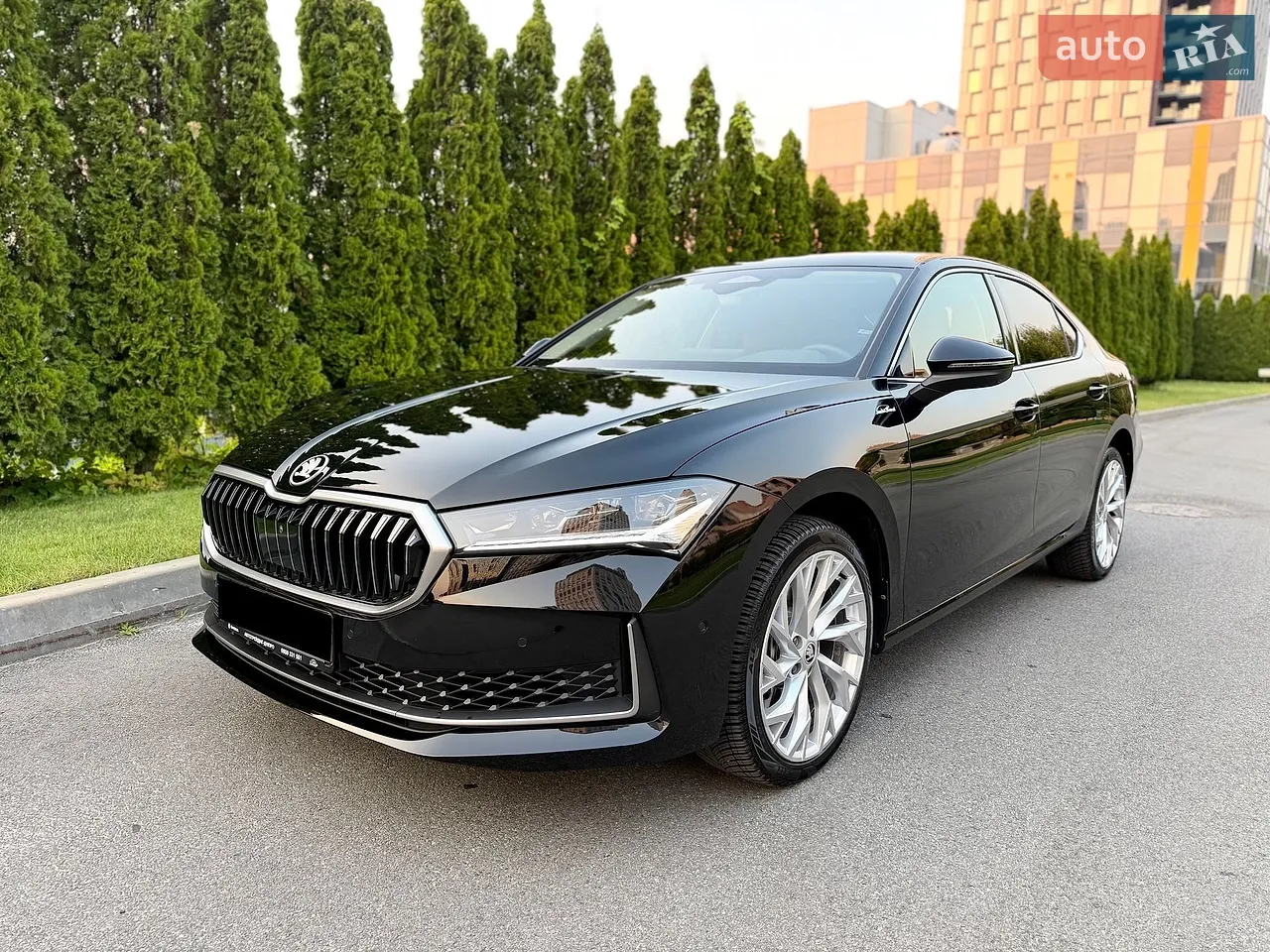 2025 Skoda Superb - мініатюра 2