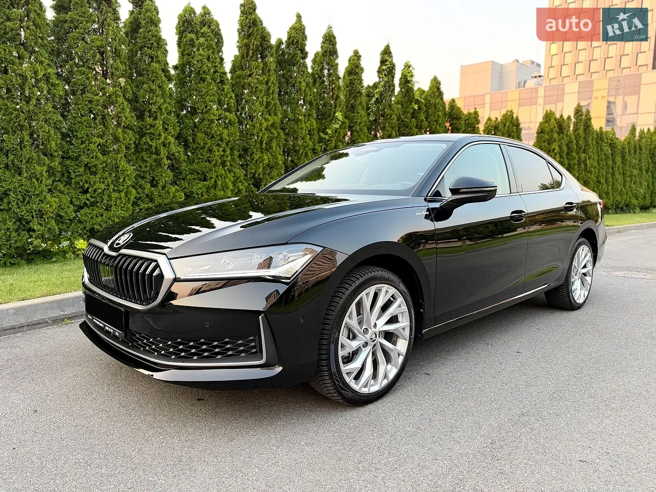 2025 Skoda Superb - мініатюра 3