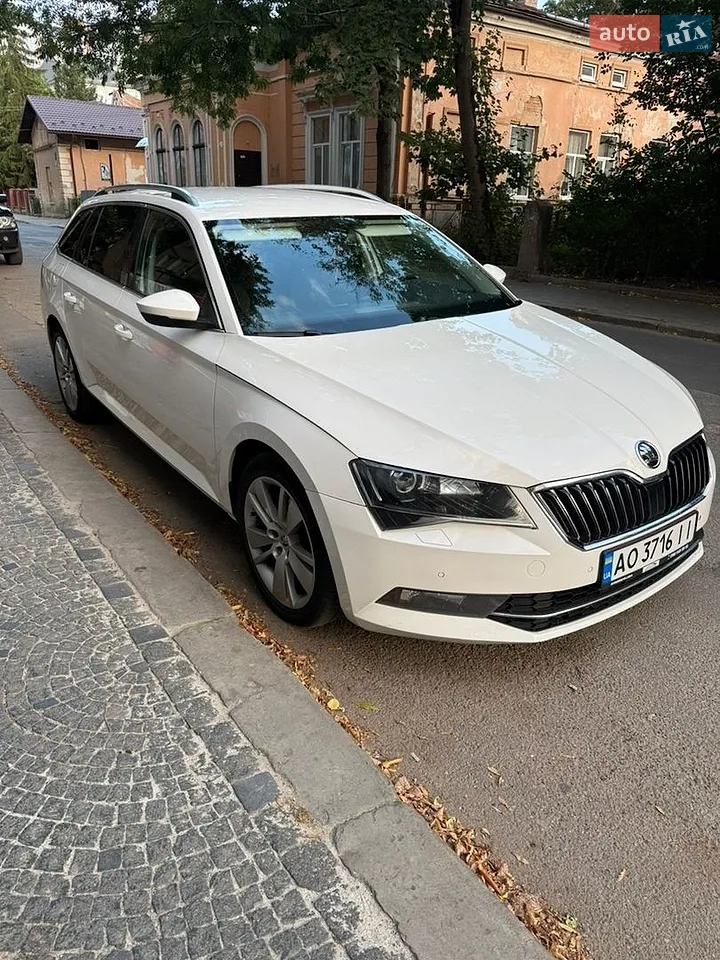 2015 Skoda Superb - мініатюра 2