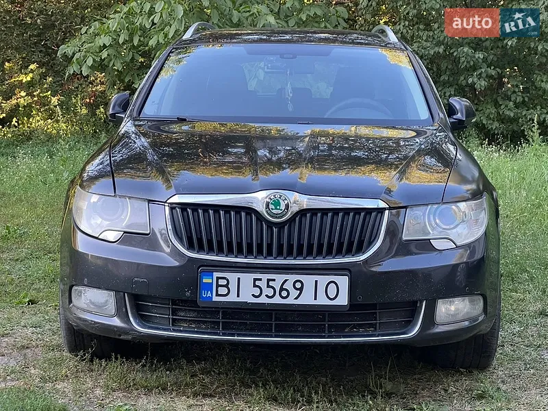 Skoda Superb 2011