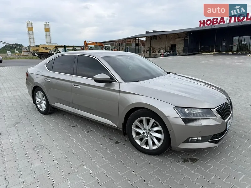 Skoda Superb 2016