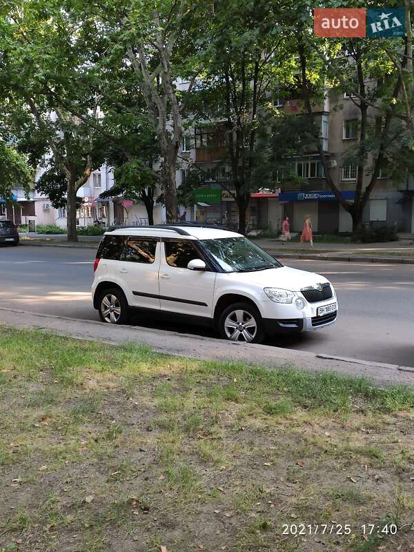 Хетчбек Skoda Yeti
