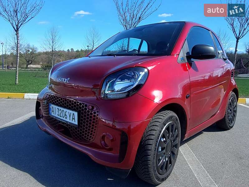 Купе Smart EQ Fortwo