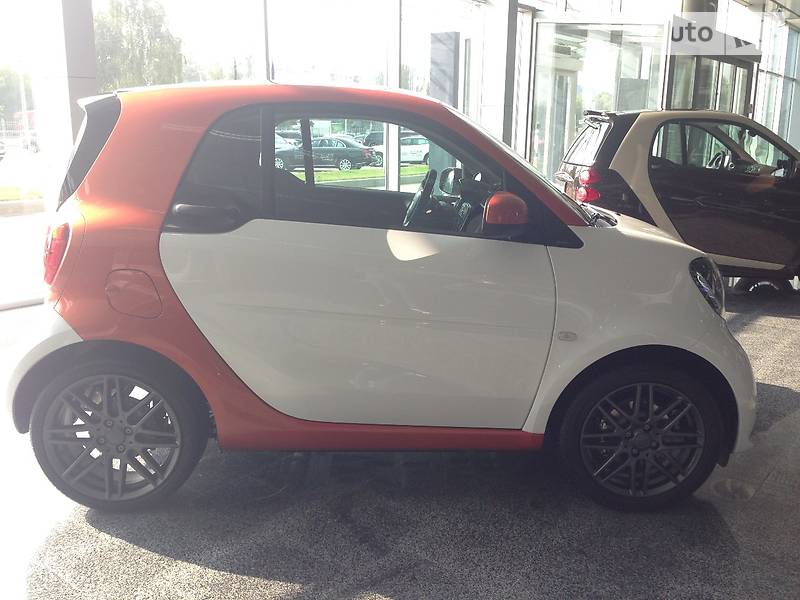 Smart fortwo 2016 года