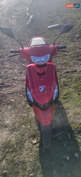 Скутер Spark SP 125