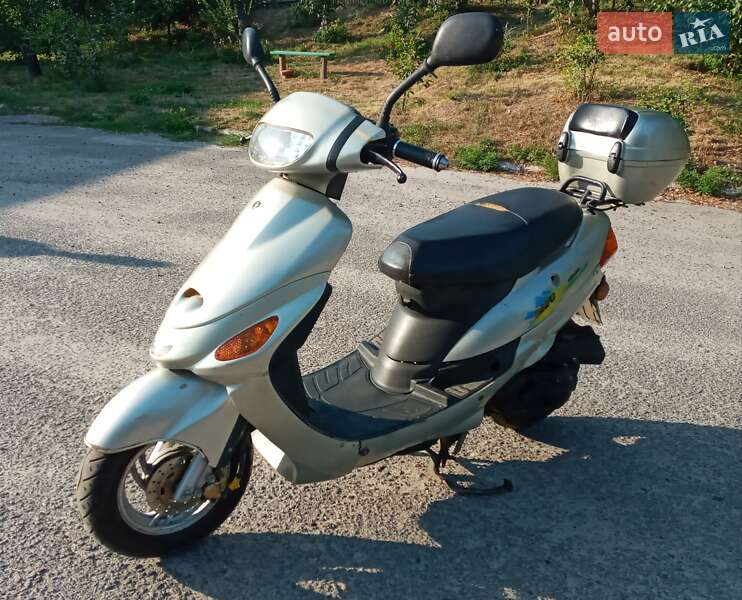 Скутер Spark SP 125C-2C