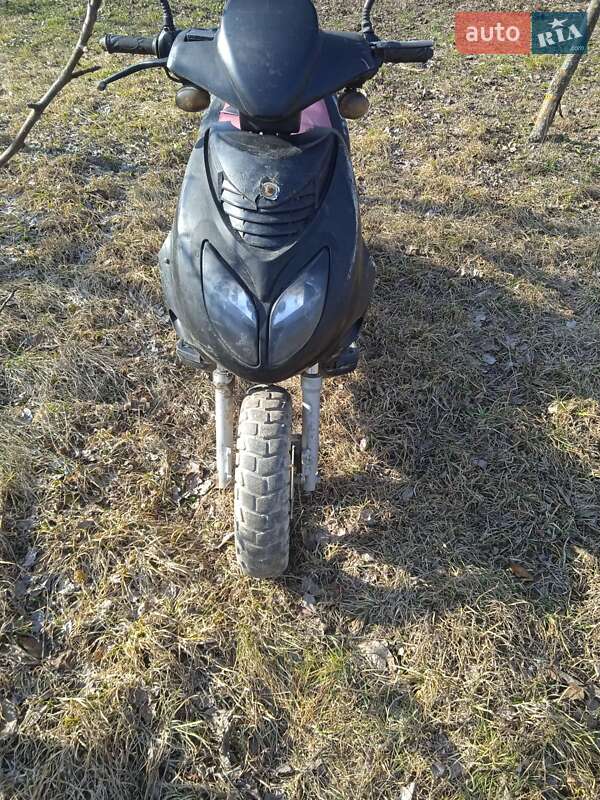 Макси-скутер Spark SP 125C-3