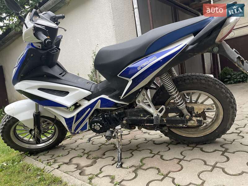 Скутер Spark SP 125C-4WQ