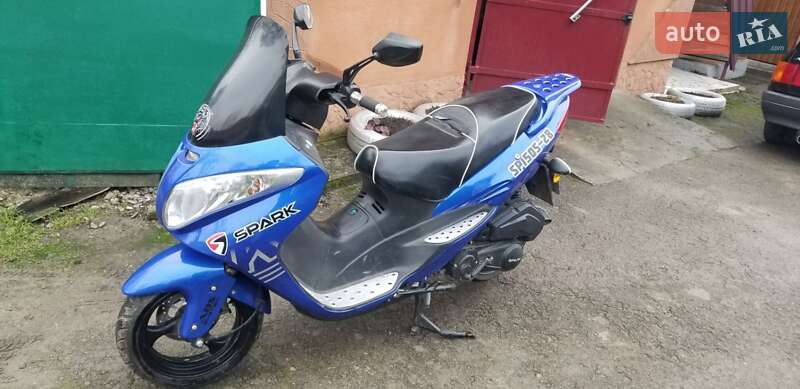 Скутер Spark SP 150-S28