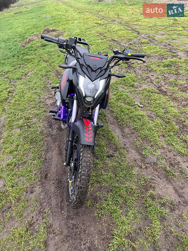 Мотоцикл Классік Spark  SP 150R-12S