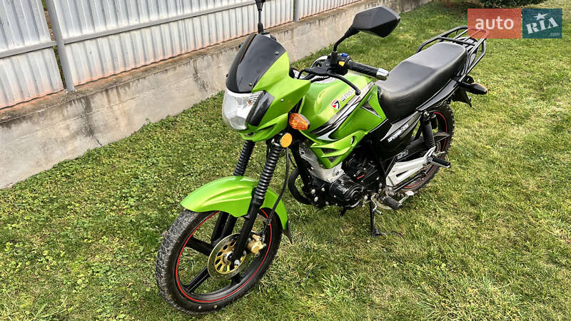 Мотоцикл Спорт-туризм Spark SP 200-2