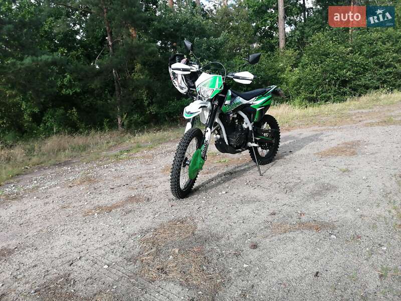 Мотоцикл Позашляховий (Enduro) Spark SP 250P-1