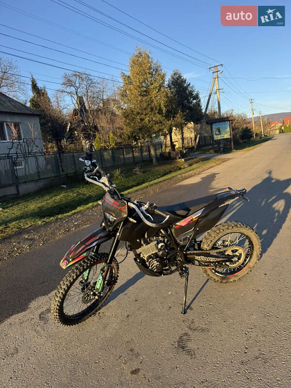 Мотоцикл Позашляховий (Enduro) Spark SP 250P-2