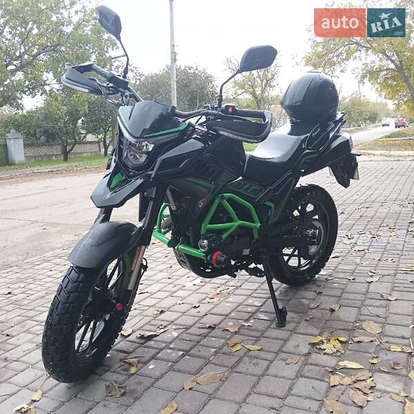 Мото Spark SP 300RS-2