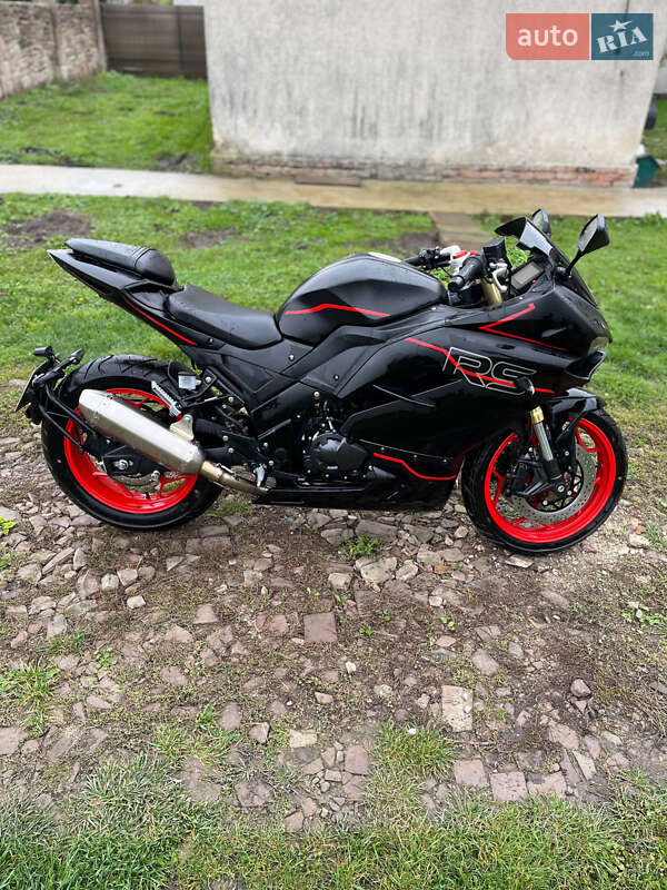 Спортбайк Spark SP 300RS-2