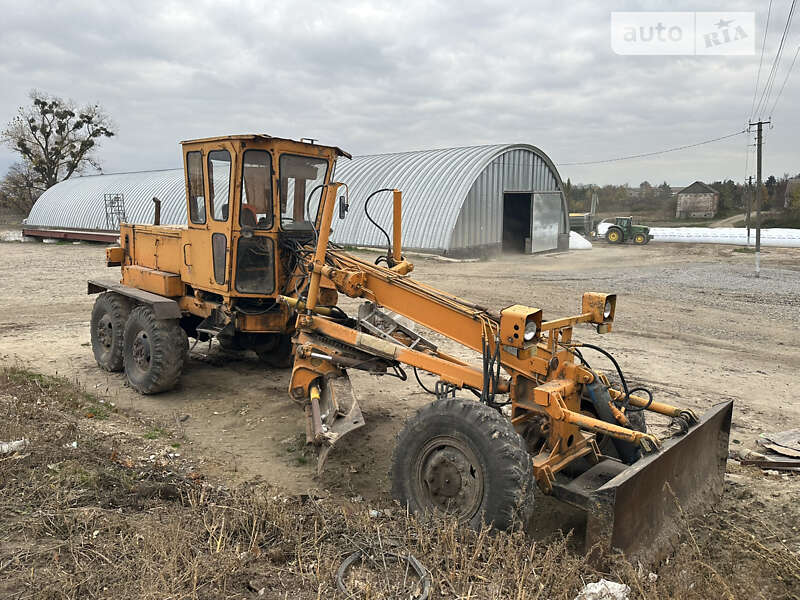 Автогрейдер