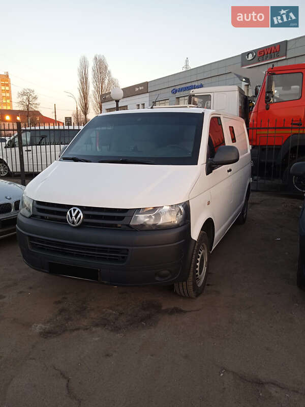 Броньований автомобіль