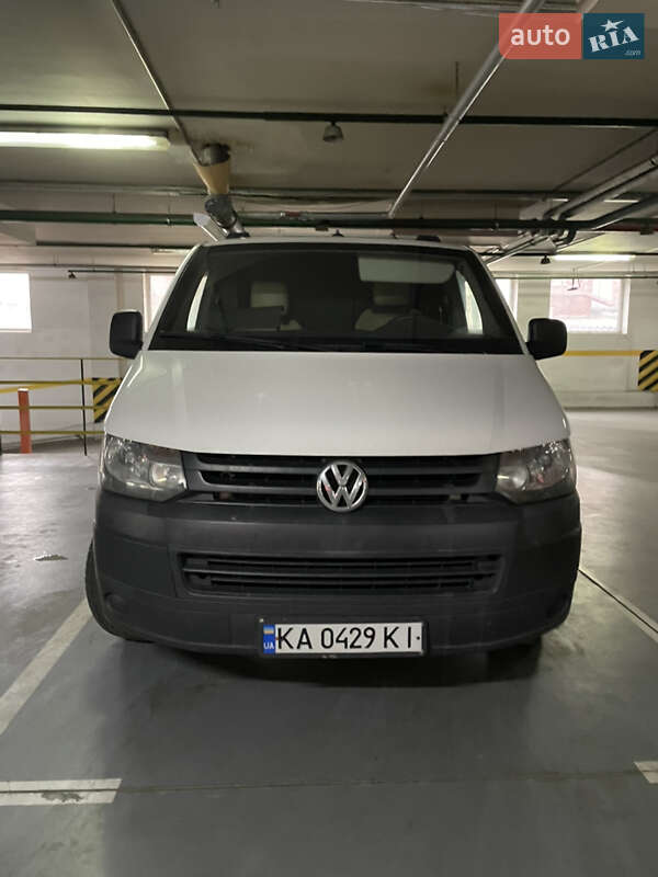 Броньований автомобіль