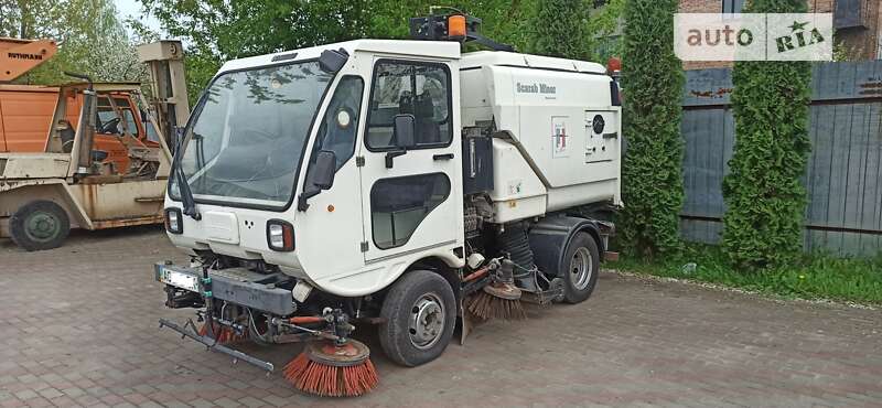 Уборочно-поливочные автомобили