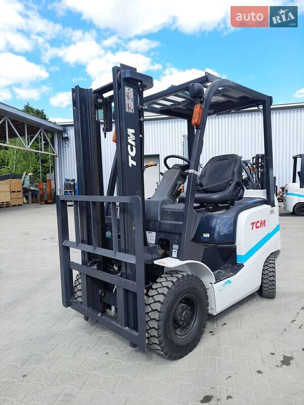 Вилочний навантажувач