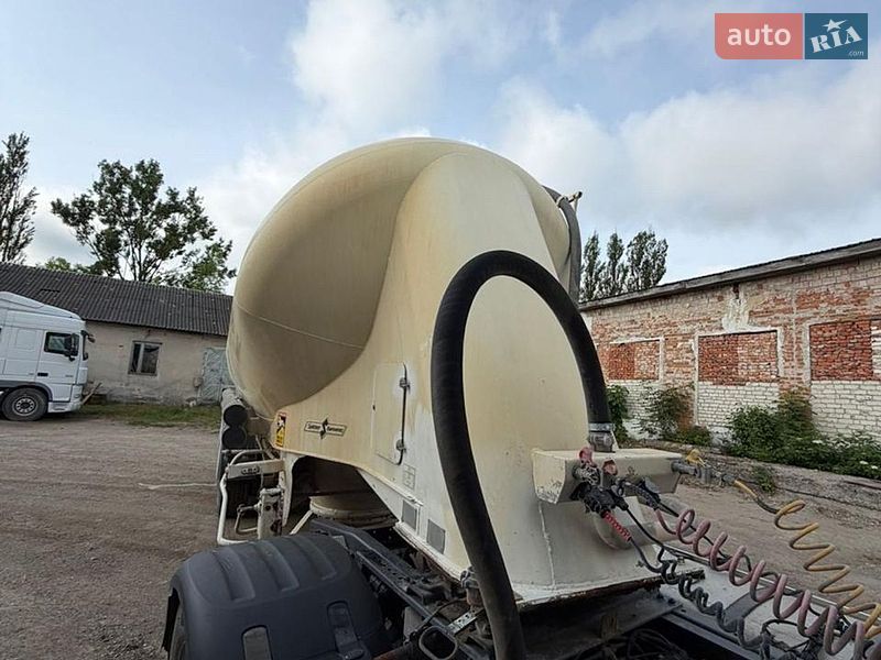 Цементовоз Spitzer S27DS 2005 в Борщеве