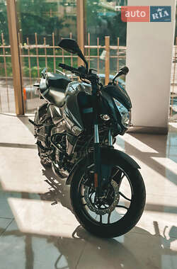 Ціни Bajaj Спортбайк