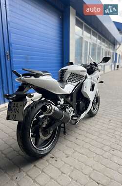 Ціни Hyosung Спортбайк
