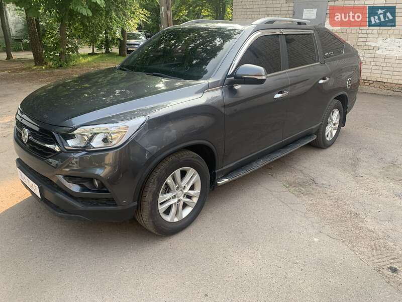 SsangYong Rexton Sports