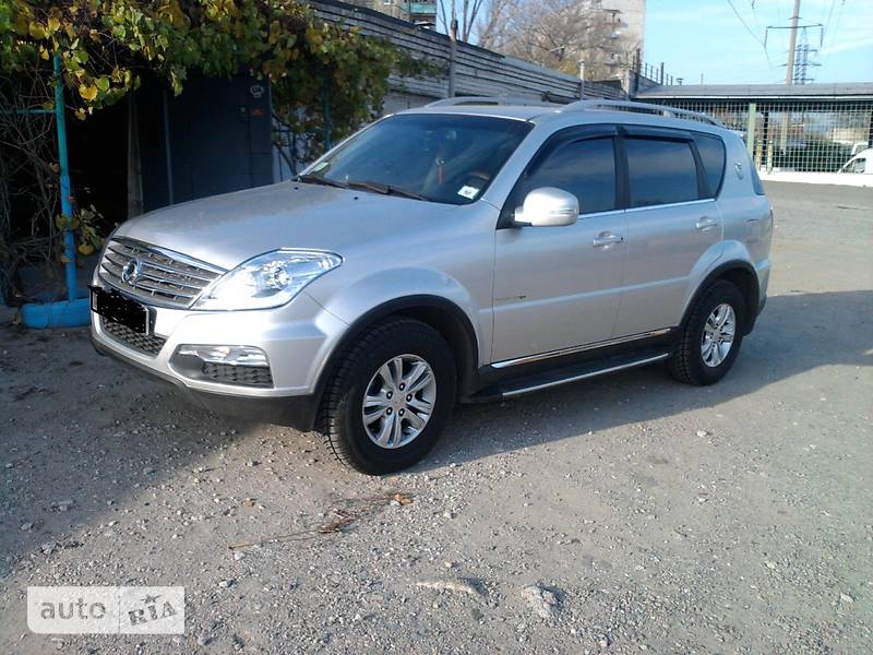 SsangYong Rexton 2013 года