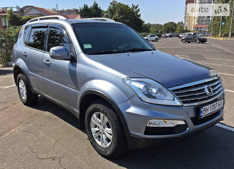 SsangYong Rexton 2013 года