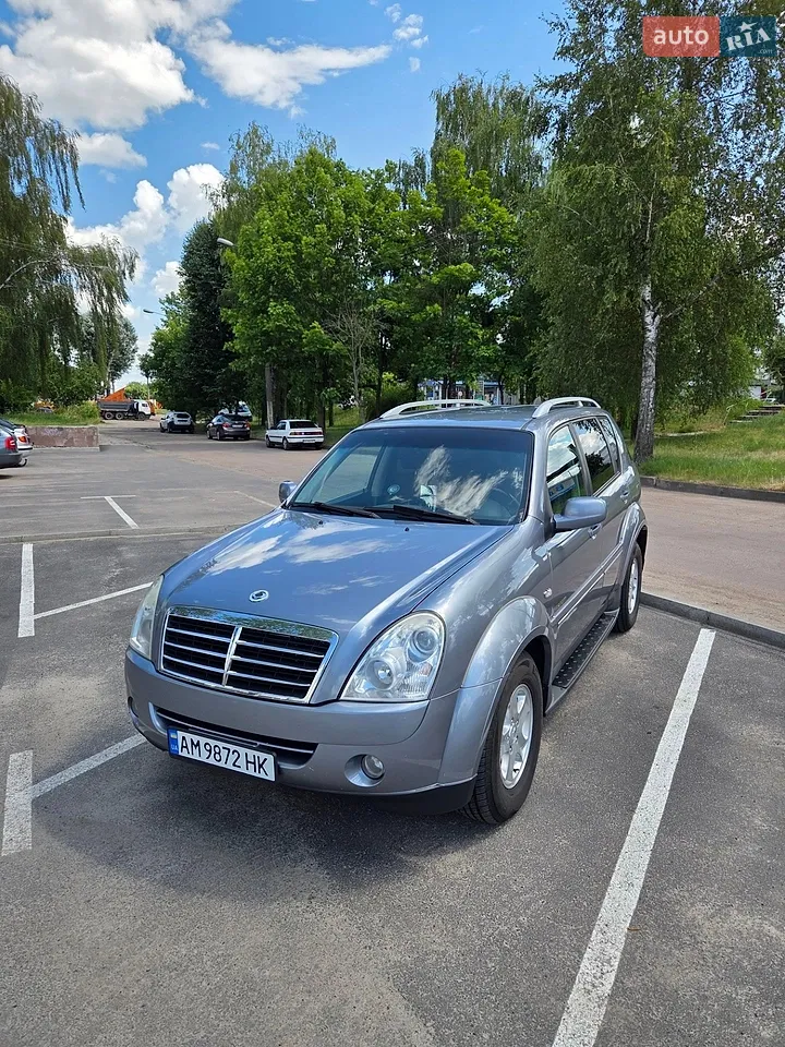 2012 SsangYong Rexton - мініатюра 2