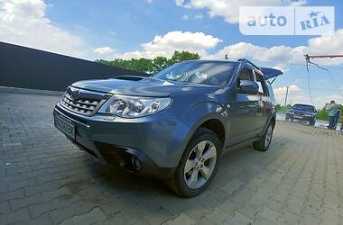 Subaru Forester  2011