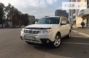 Subaru Forester  2010