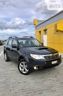 Subaru Forester  2010