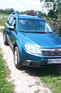 Subaru Forester  2010