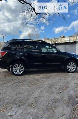 Subaru Forester  2010