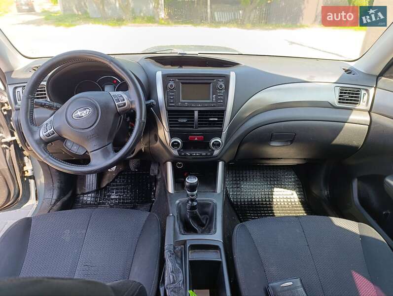 Внедорожник / Кроссовер Subaru Forester 2011 в Рожище