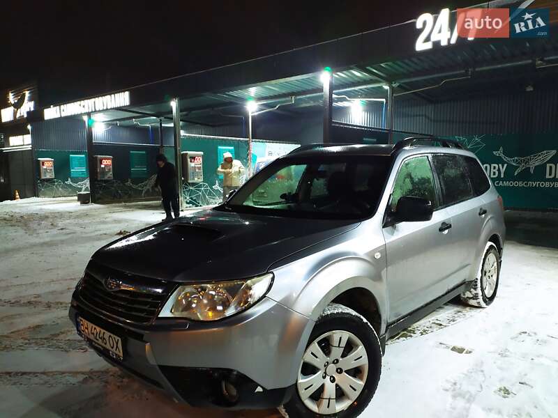 Внедорожник / Кроссовер Subaru Forester 2011 в Запорожье