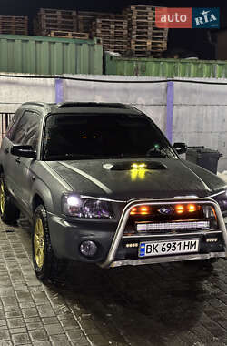Subaru Forester  2004