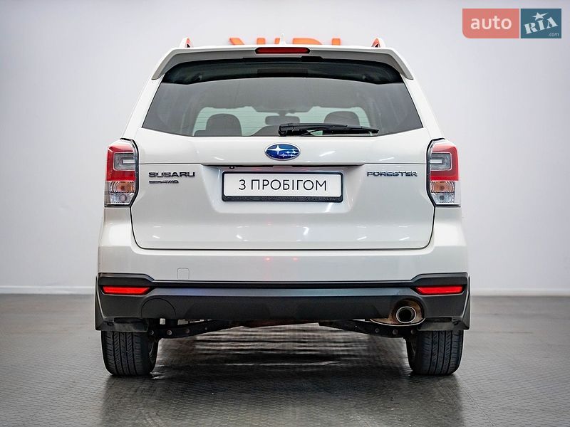 Позашляховик / Кросовер Subaru Forester 2017 в Києві