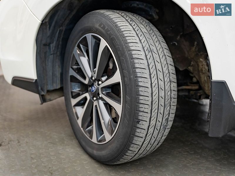 Позашляховик / Кросовер Subaru Forester 2017 в Києві